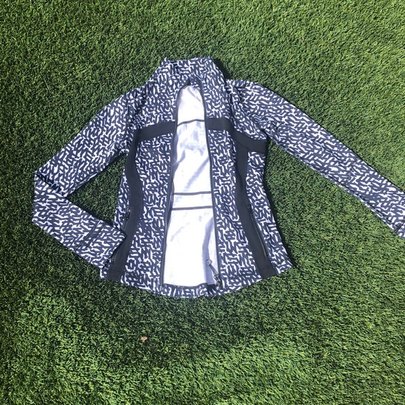 lululemon athletica Tops - Lululemon define jacket size 2